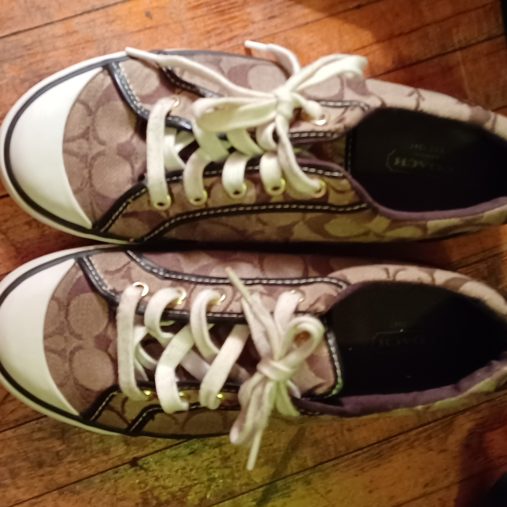 c͓̽o͓̽a͓̽c͓̽h͓̽ shoes
